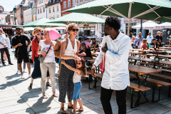 Bayreuth
blättert
feiert!
Das Lieben, das Leben –
und auch ein bisschen sich selbst.

++ am 06.08.2022 in Bayreuth (Bayern).

(c) Andi Weiland | andiweiland.de