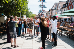 Bayreuth
blättert
feiert!
Das Lieben, das Leben –
und auch ein bisschen sich selbst.

++ am 06.08.2022 in Bayreuth (Bayern).

(c) Andi Weiland | andiweiland.de
