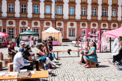 Bayreuth
blättert
feiert!
Das Lieben, das Leben –
und auch ein bisschen sich selbst.

++ am 06.08.2022 in Bayreuth (Bayern).

(c) Andi Weiland | andiweiland.de