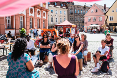 Bayreuth
blättert
feiert!
Das Lieben, das Leben –
und auch ein bisschen sich selbst.

++ am 06.08.2022 in Bayreuth (Bayern).

(c) Andi Weiland | andiweiland.de